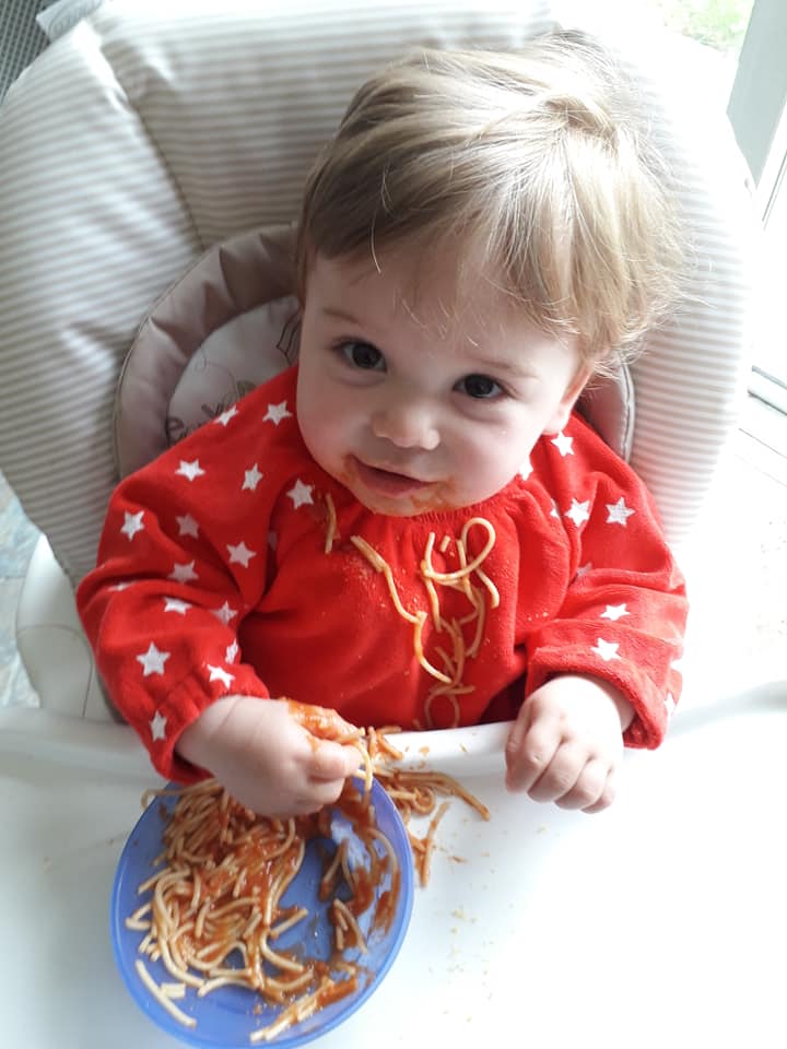 Red stars YummyBoo feeding bib