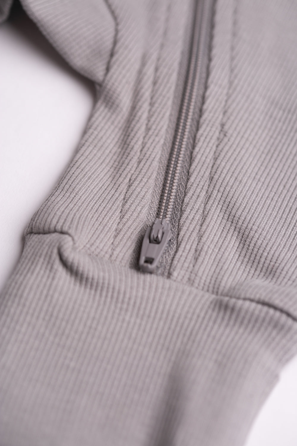 Grey ribbed organic cotton ZippyBoo suit