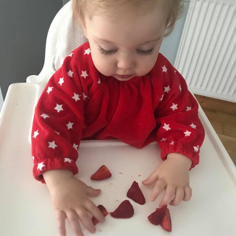 Red stars YummyBoo feeding bib