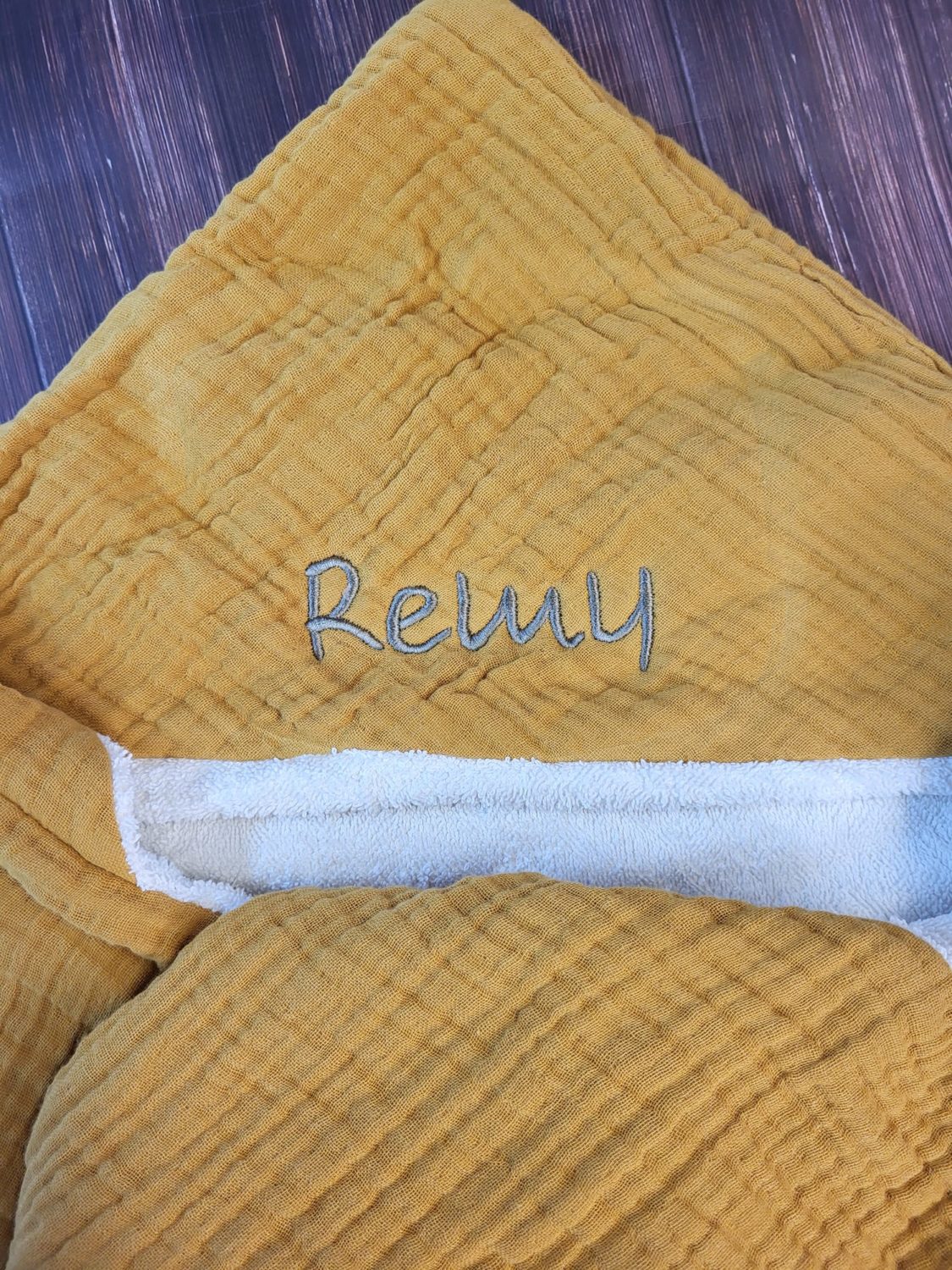 Lemon organic cotton hooded towel