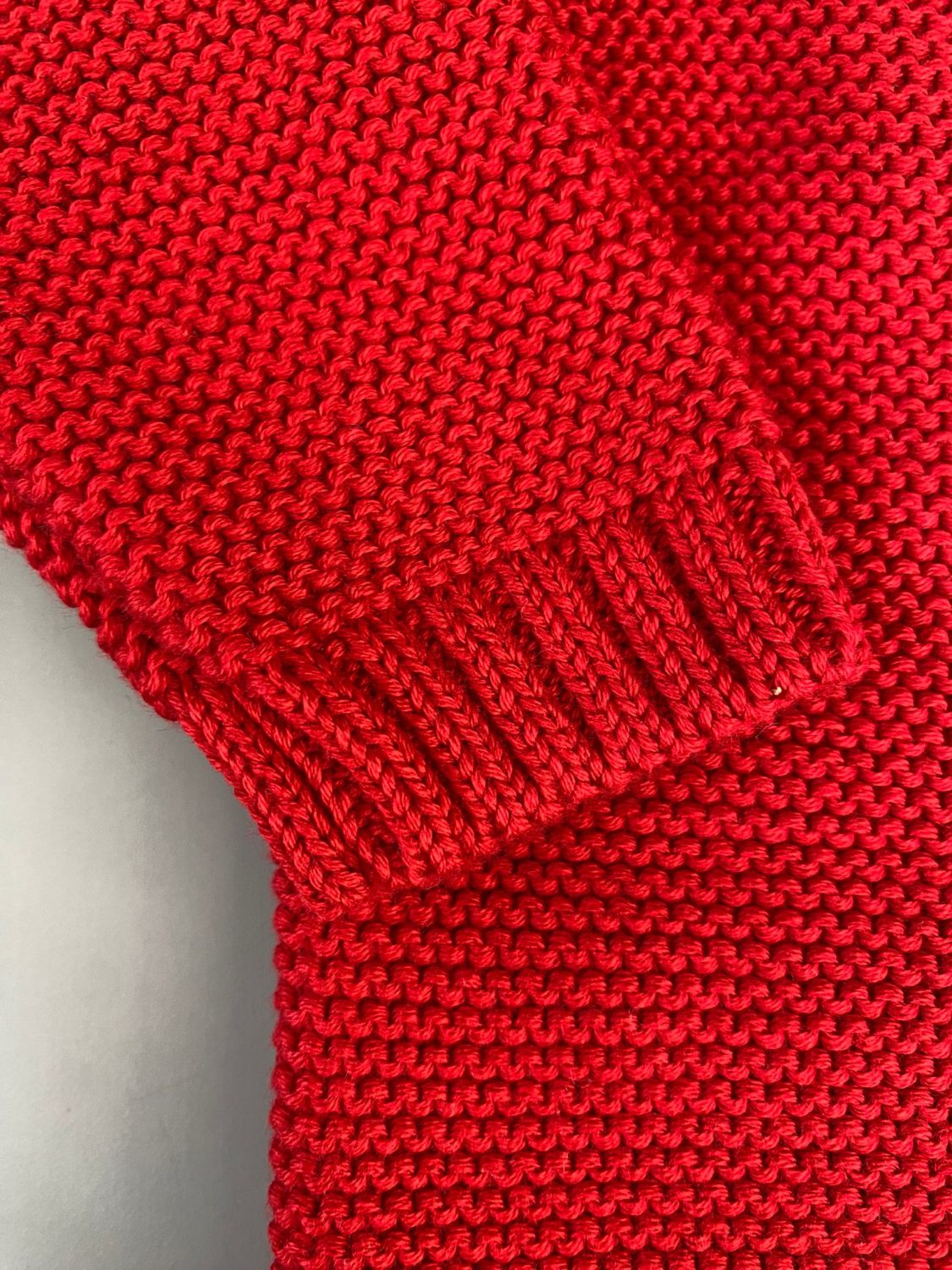 Red organic cotton zipped cardigan