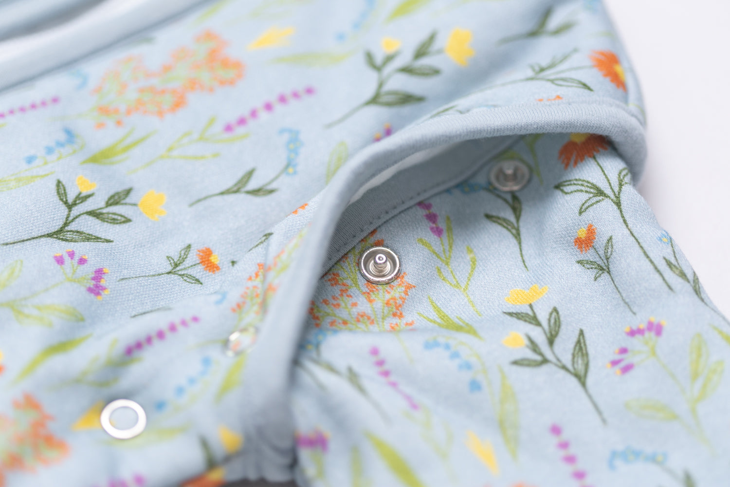 Wildflowers organic cotton SnuggleBoo sleeping bag (2.5 tog)