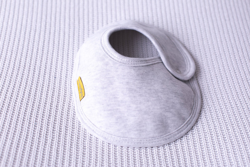 Letterman with bunny organic cotton LittleBoo newborn bib
