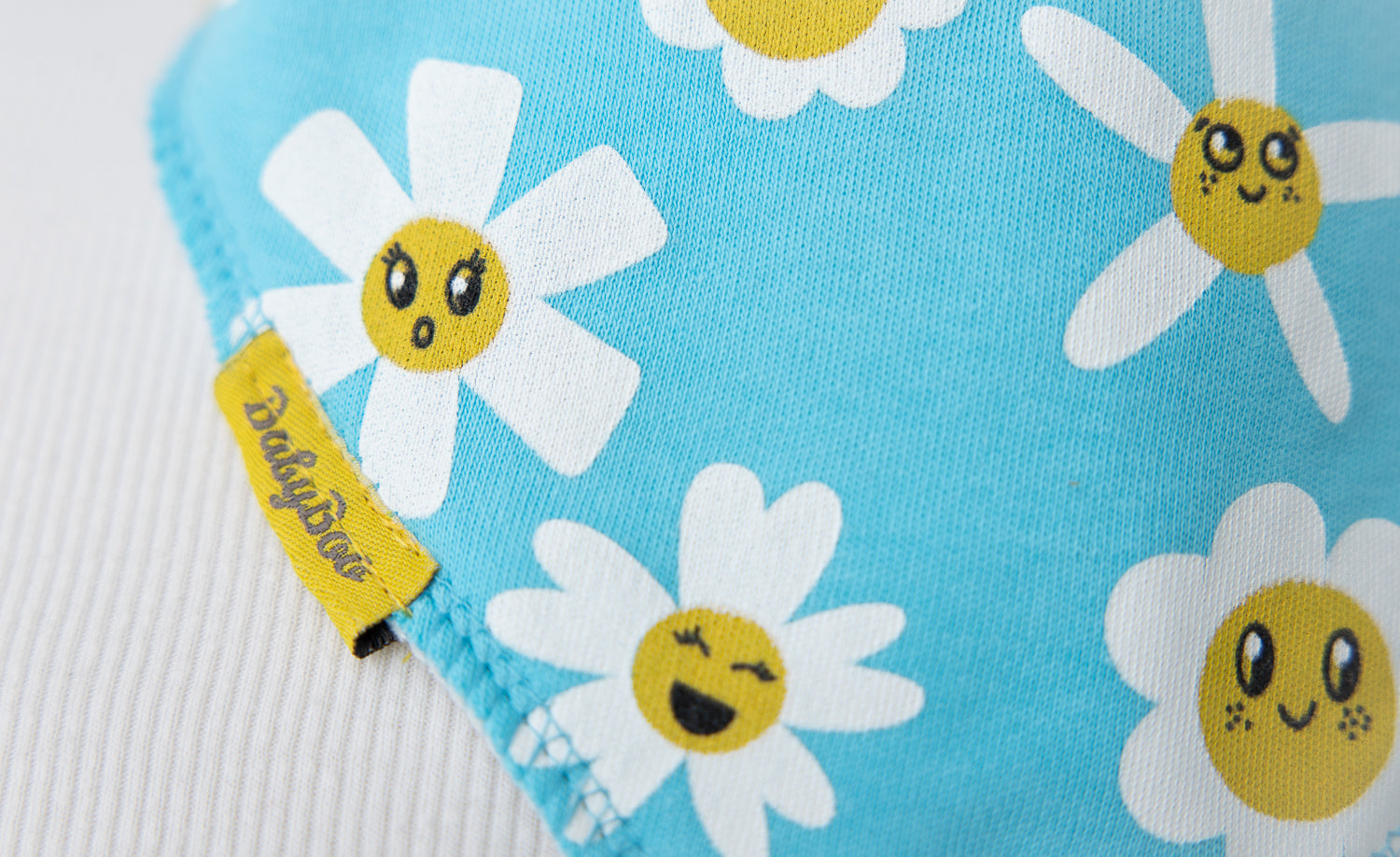 Happy Daisies organic cotton DribbleBoo bandana bib