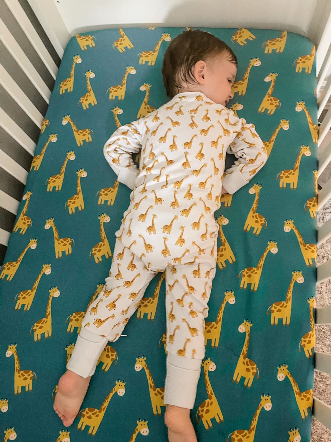Teal Gerry giraffe organic cotton BeddyBoo fitted sheet
