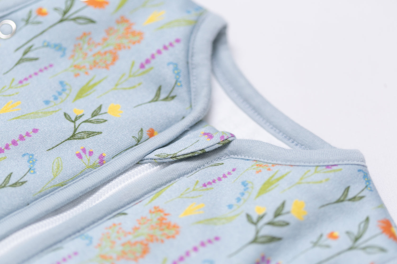 Wildflowers organic cotton SnuggleBoo sleeping bag (2.5 tog)