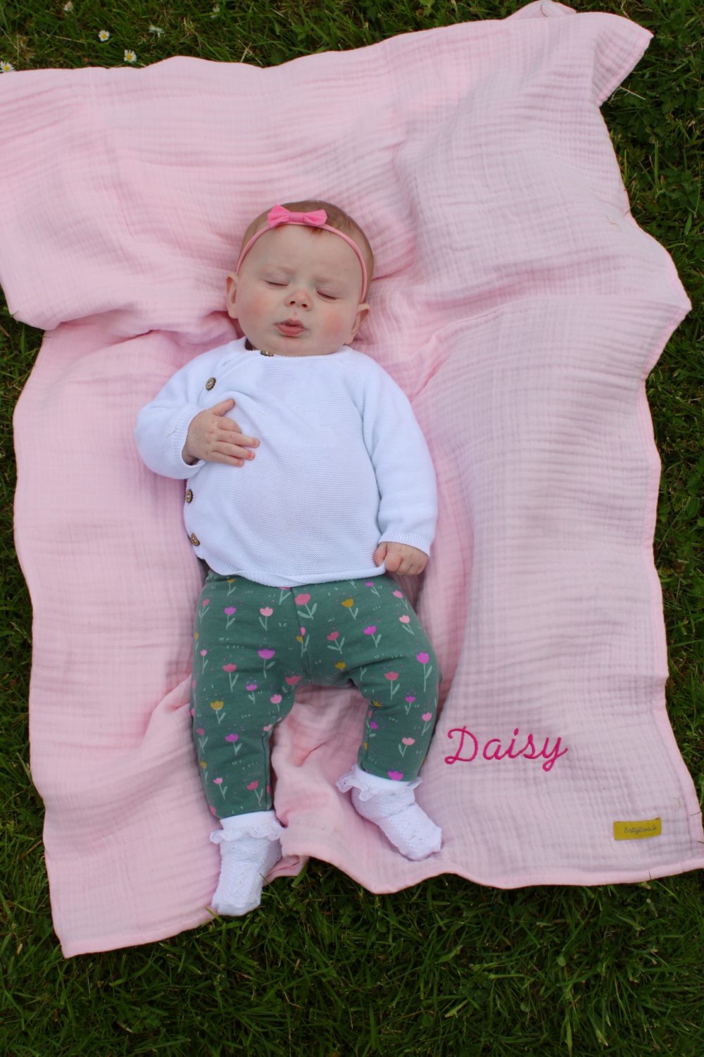 "Going home outfit" baby shower gift box