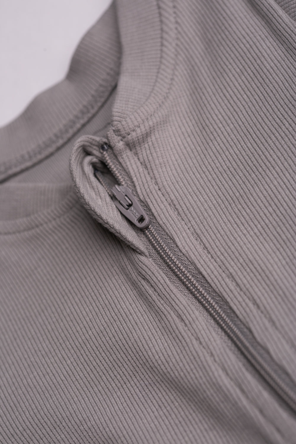 Grey ribbed organic cotton ZippyBoo suit