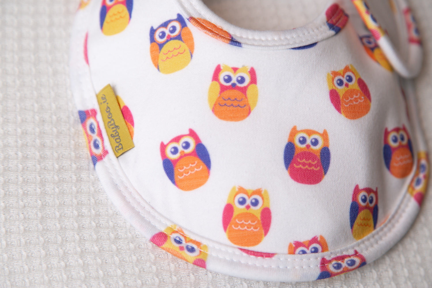 Wise owls organic cotton LittleBoo baby bib