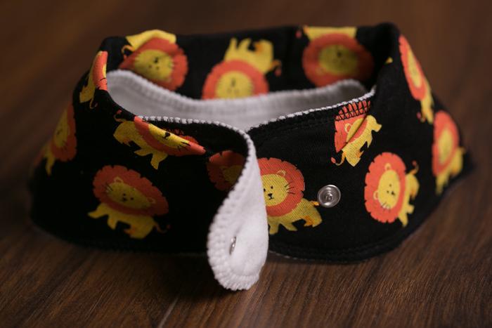 Black Larry the lion organic cotton DribbleBoo bandana bib