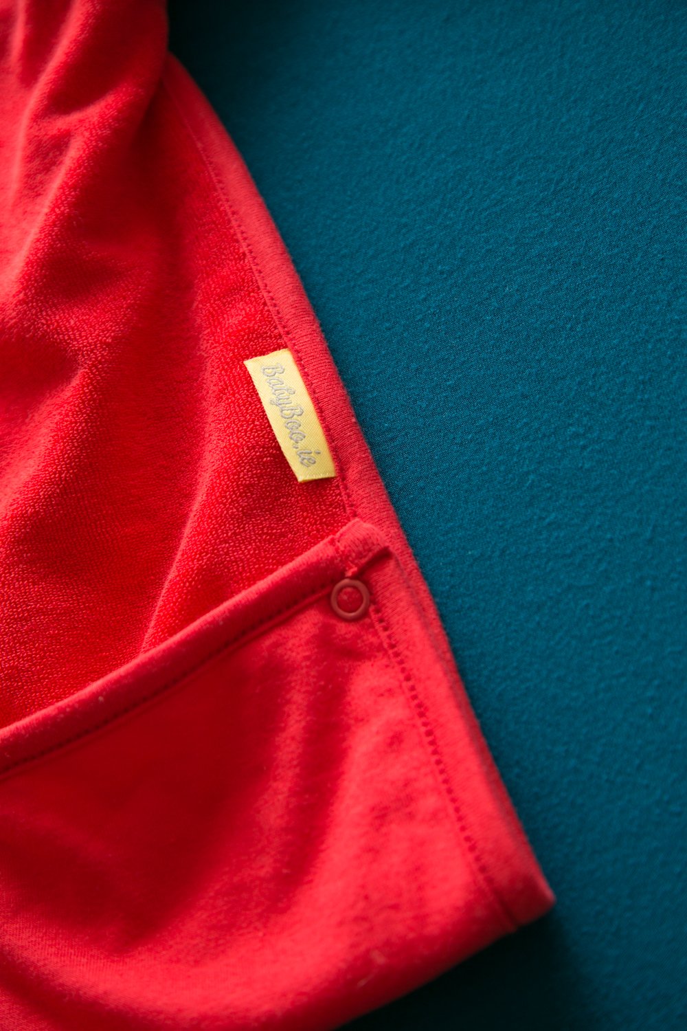 Red stars YummyBoo feeding bib