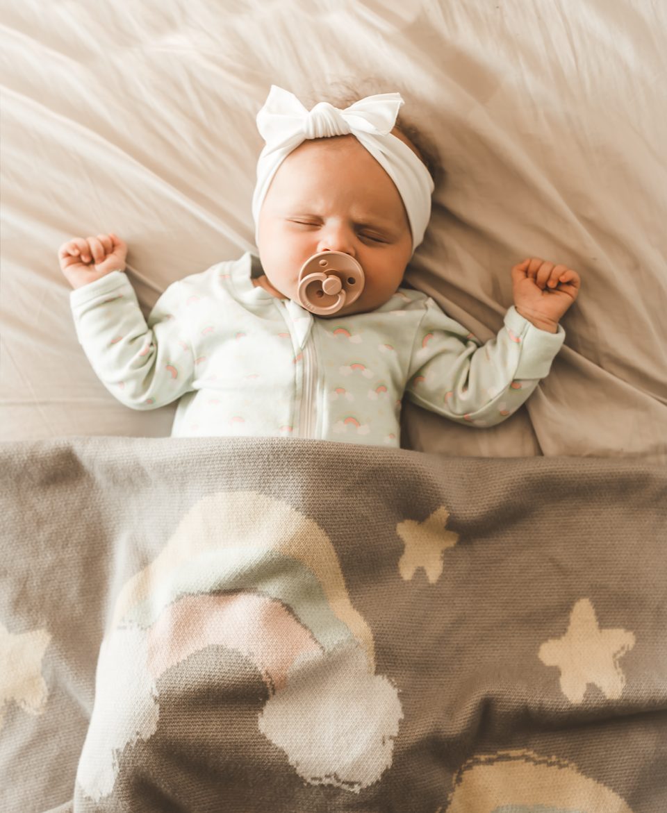 Deluxe new baby gift box