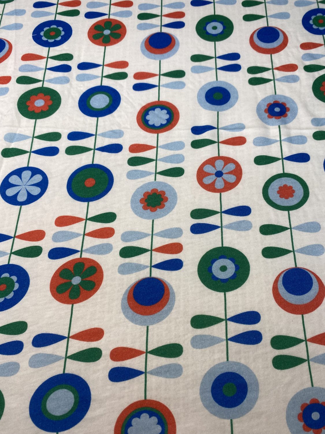 Scandinavian flowers organic cotton BeddyBoo fitted sheet
