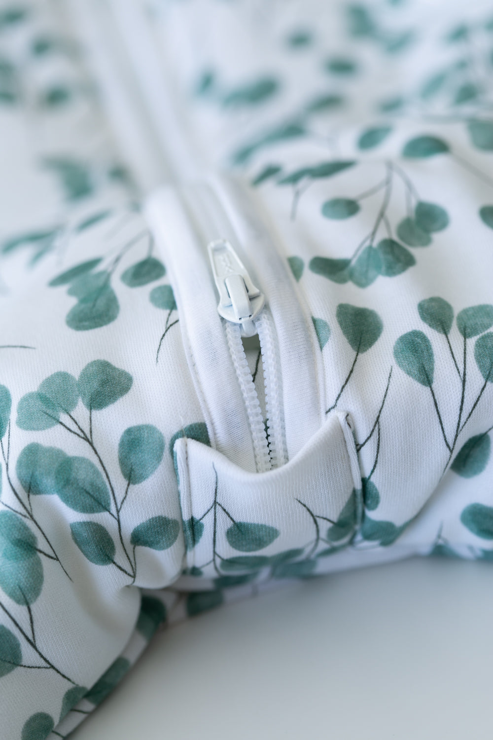 Eucalyptus organic cotton SnuggleBoo sleeping bag (1 tog)