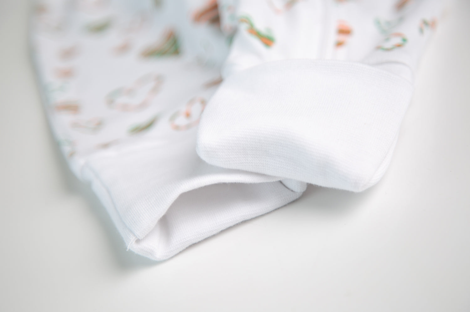 Grá d'Éirinn organic cotton ZippyBoo suit