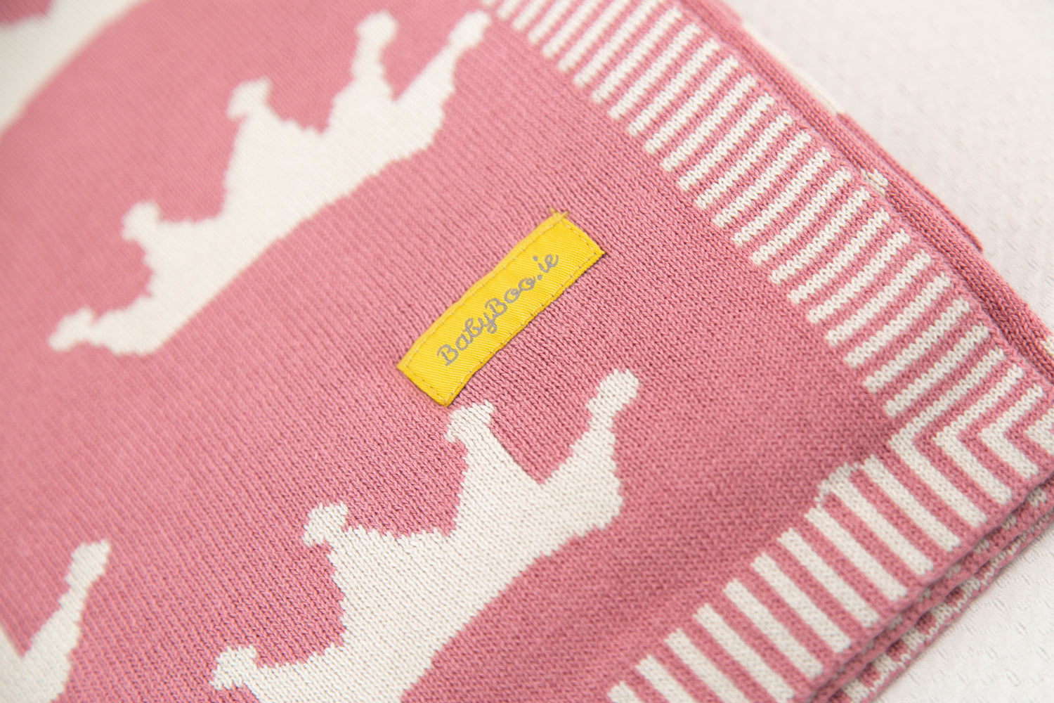 Organic cotton Pink Crowns BlankieBoo