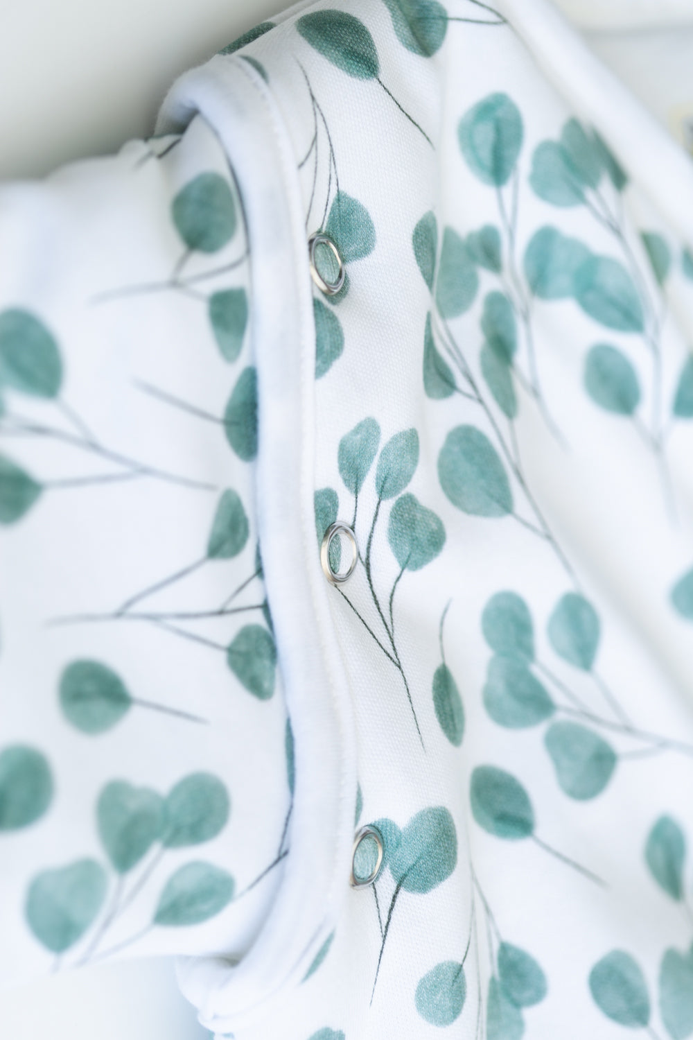 Eucalyptus organic cotton SnuggleBoo sleeping bag (2.5 tog)