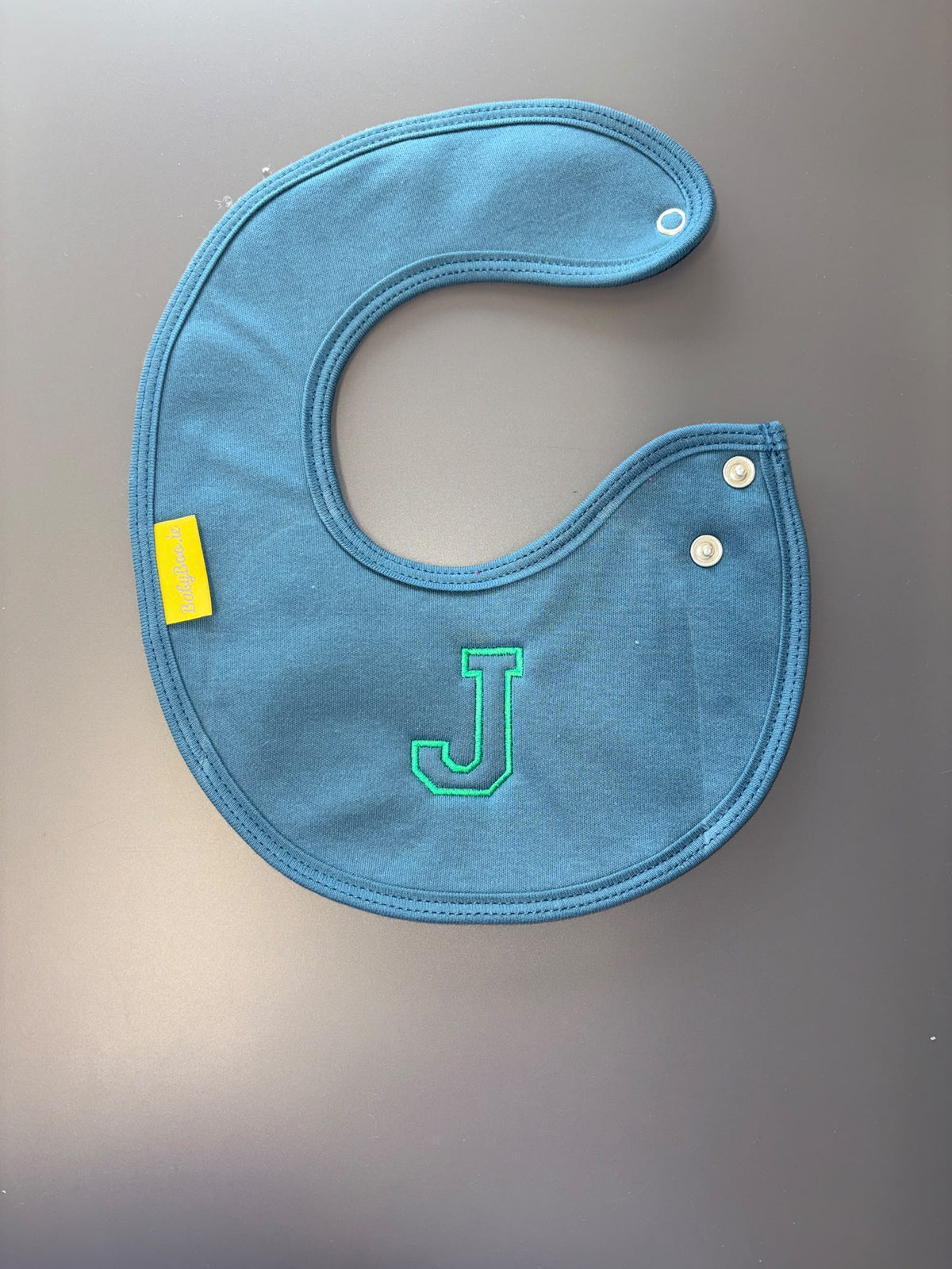 Letterman Organic Cotton LittleBoo newborn bib