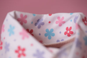 Lovely daisies organic cotton DribbleBoo bandana bib