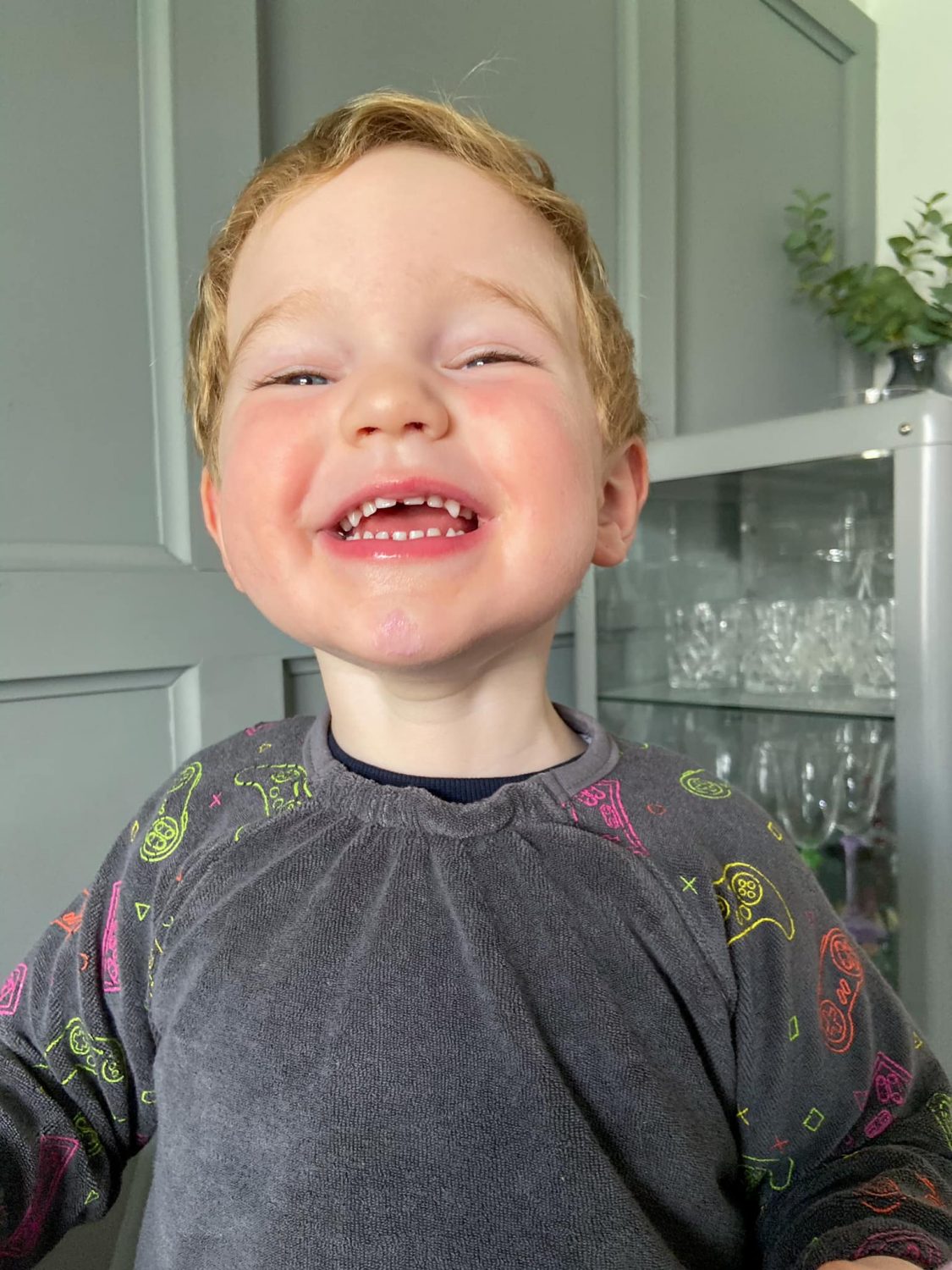 Grey Gaming YummyBoo feeding bib