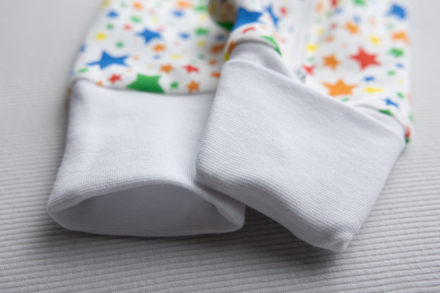 Superstars organic cotton ZippyBoo suit
