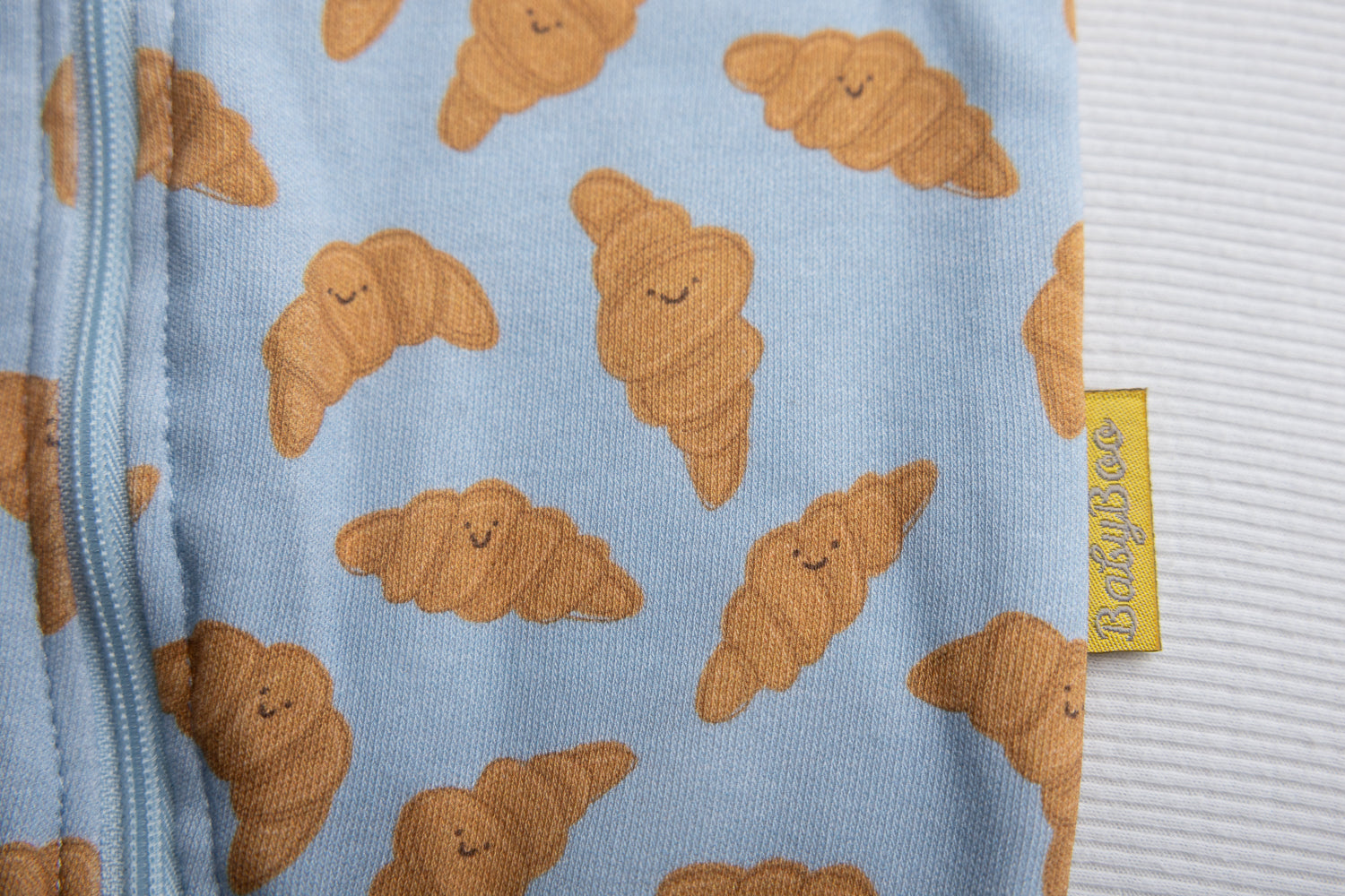 Croissant fan organic cotton ZippyBoo suit