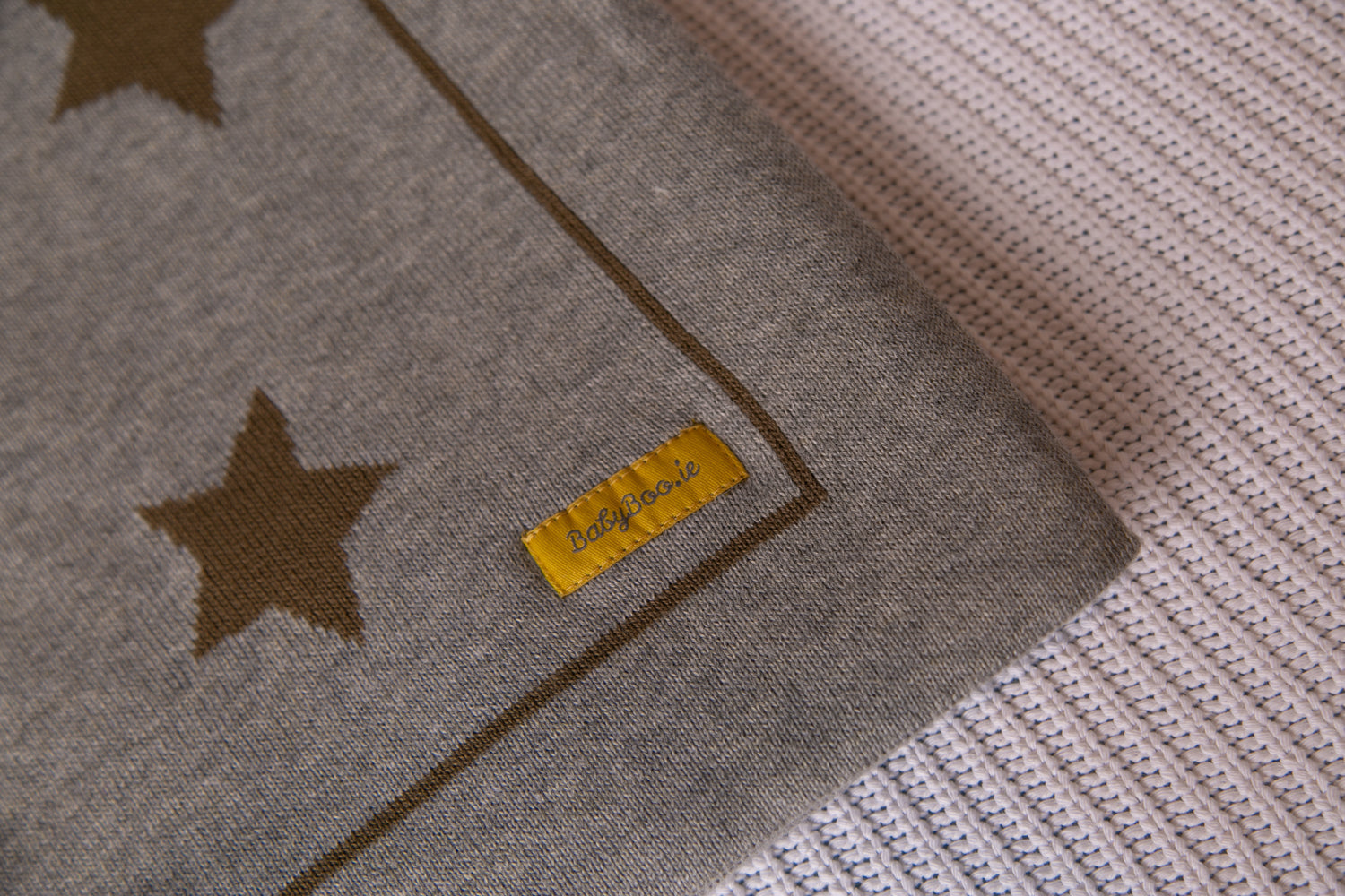 Organic cotton grey with khaki stars BlankieBoo