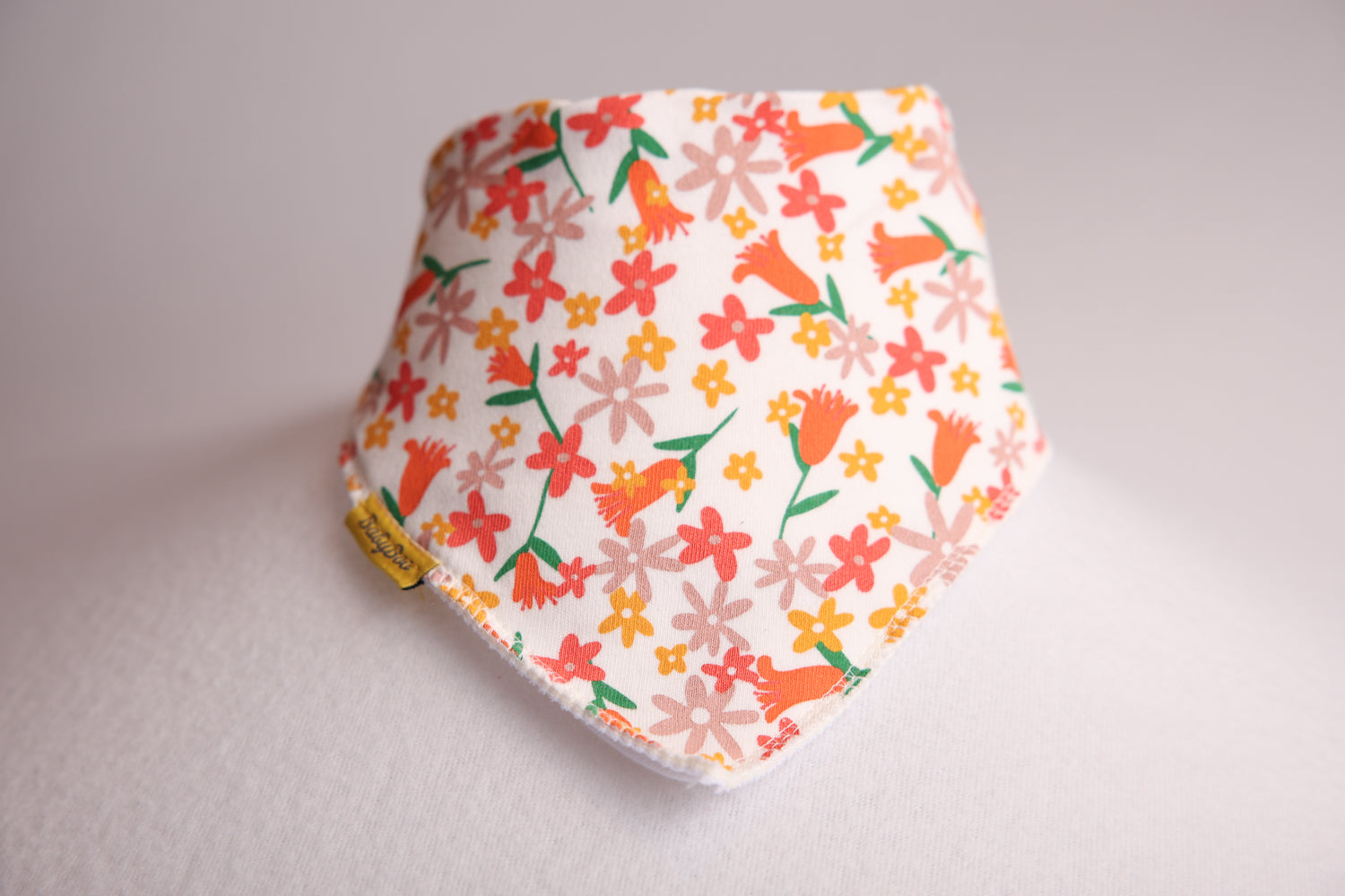 Rustic daisies organic cotton DribbleBoo bandana bib