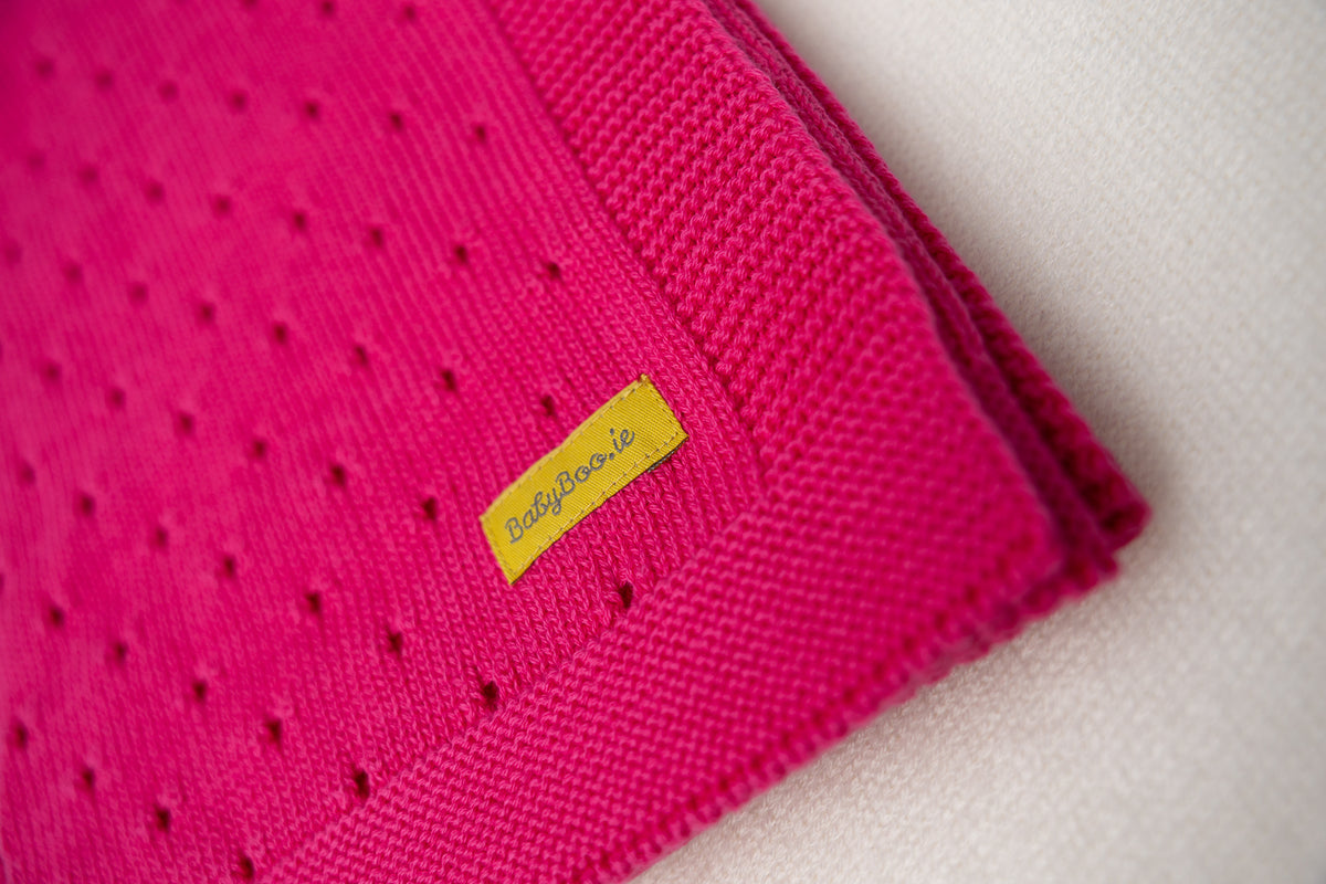 Organic cotton cerise cellular BlankieBoo