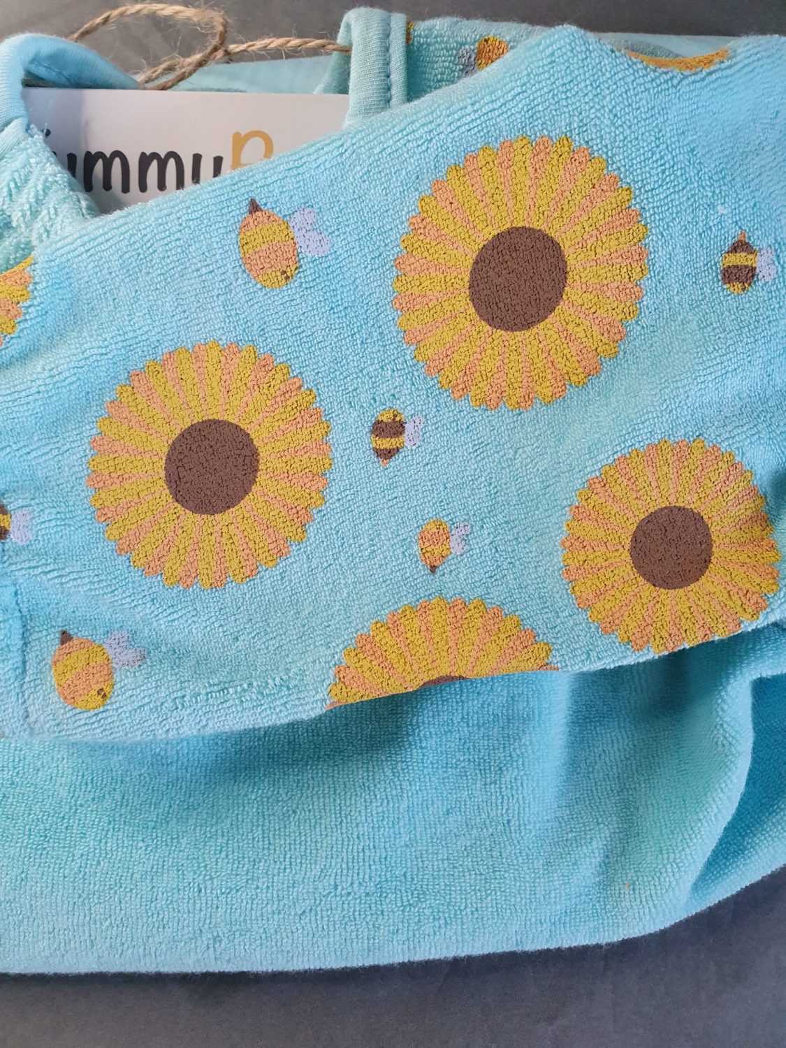 Sunny sunflowers YummyBoo feeding bib