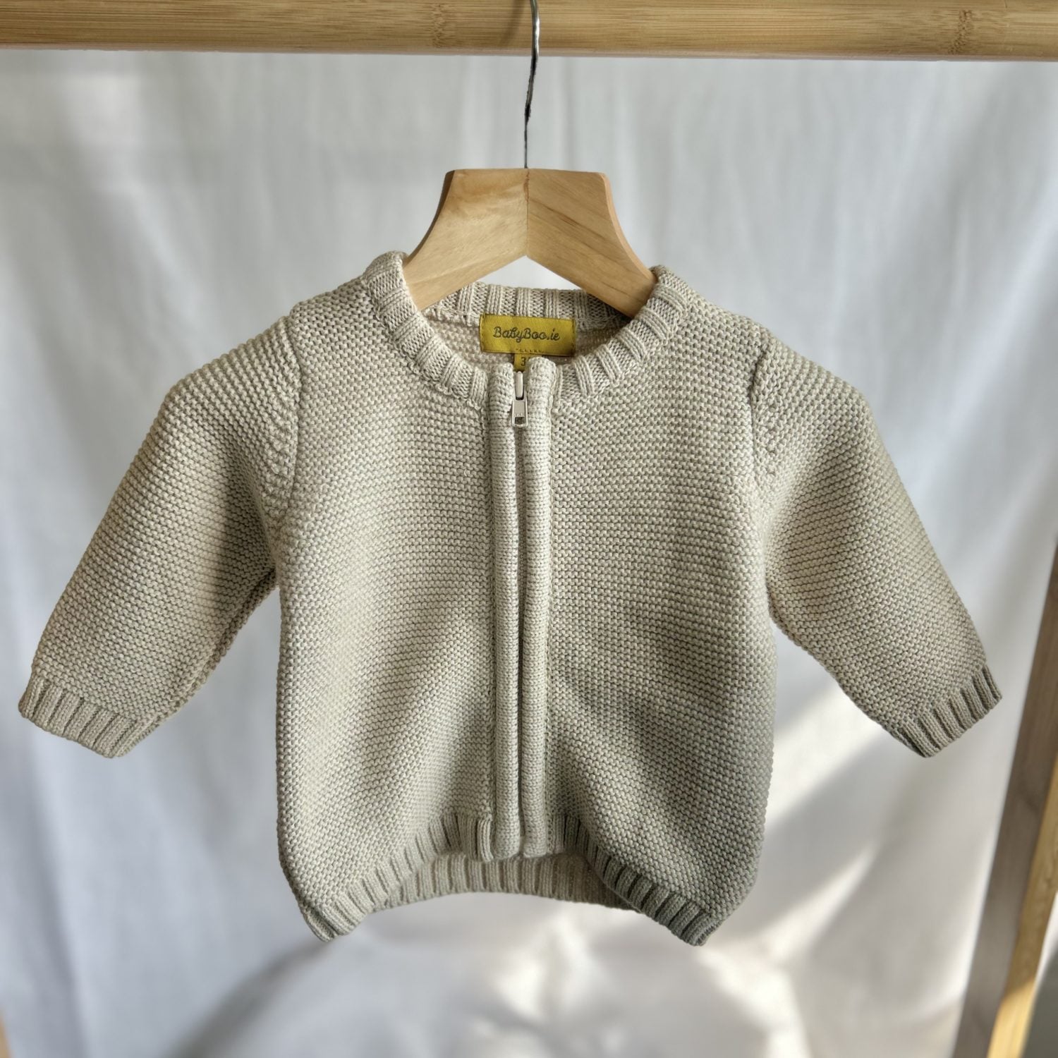 Corcaigh White organic cotton zipped cardigan
