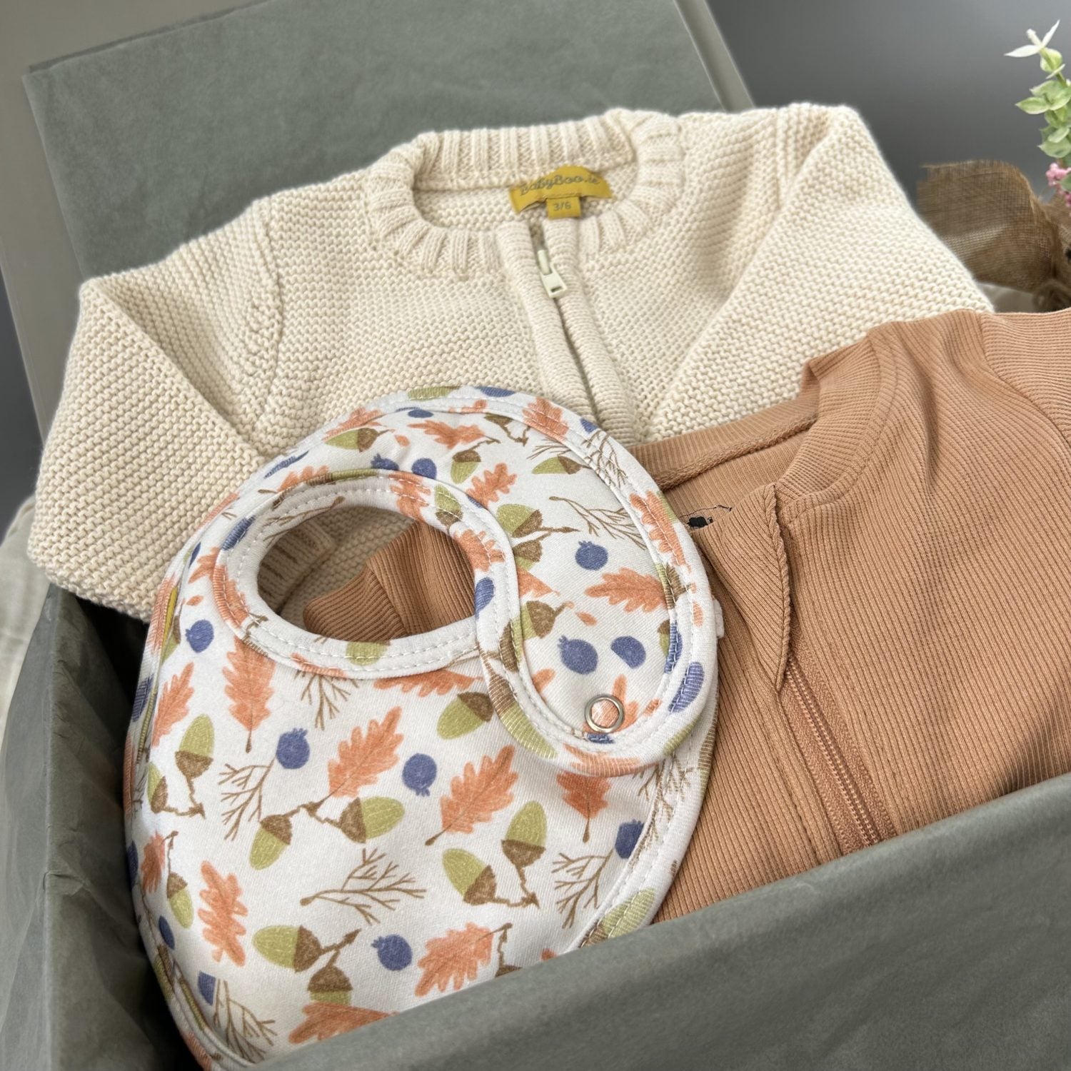 "Going home outfit" baby shower gift box