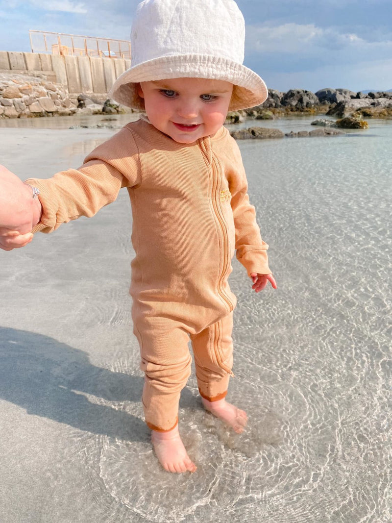 Caramel ribbed organic cotton ZippyBoo suit