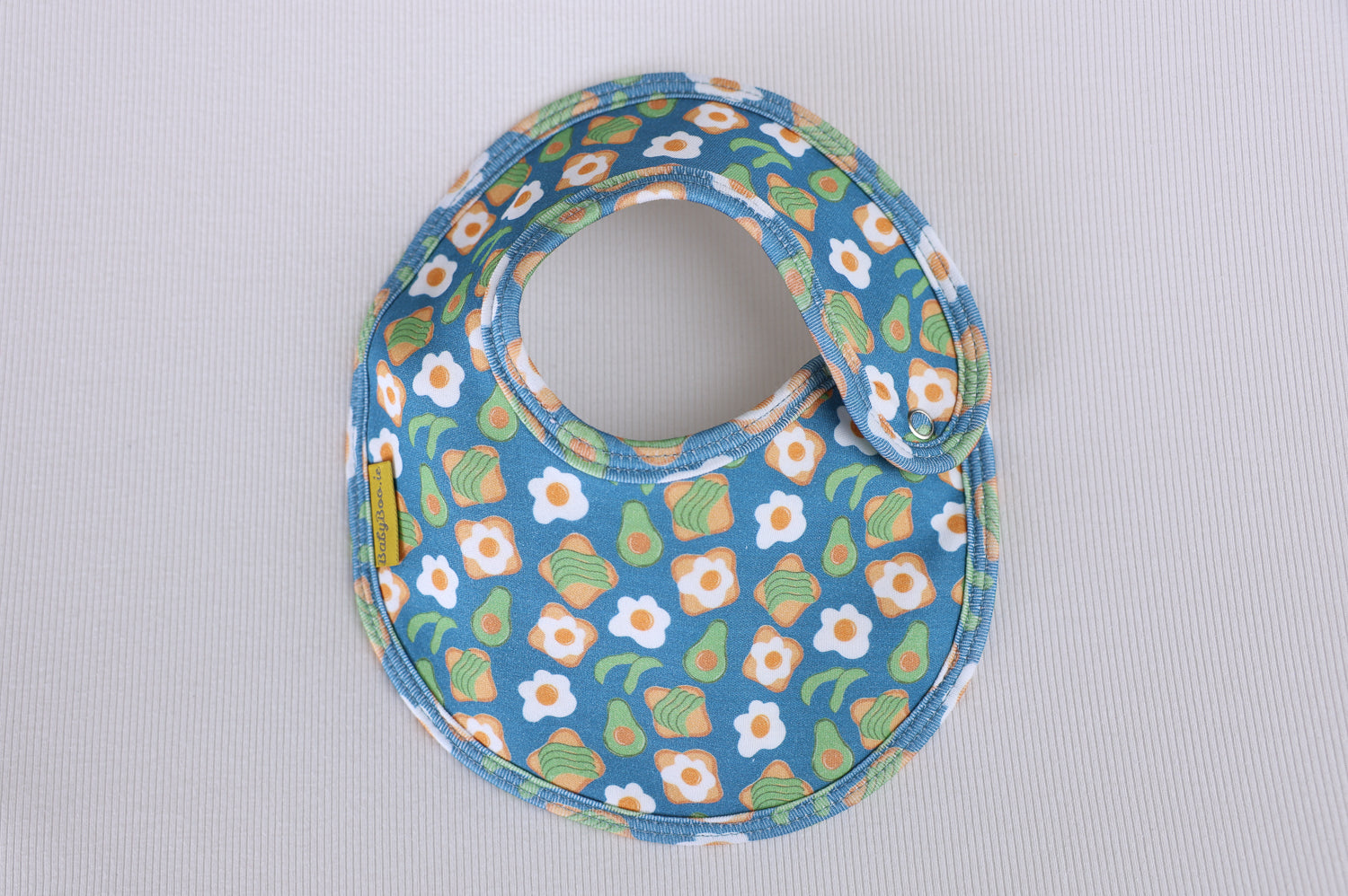 Avo Smiles organic cotton LittleBoo baby bib