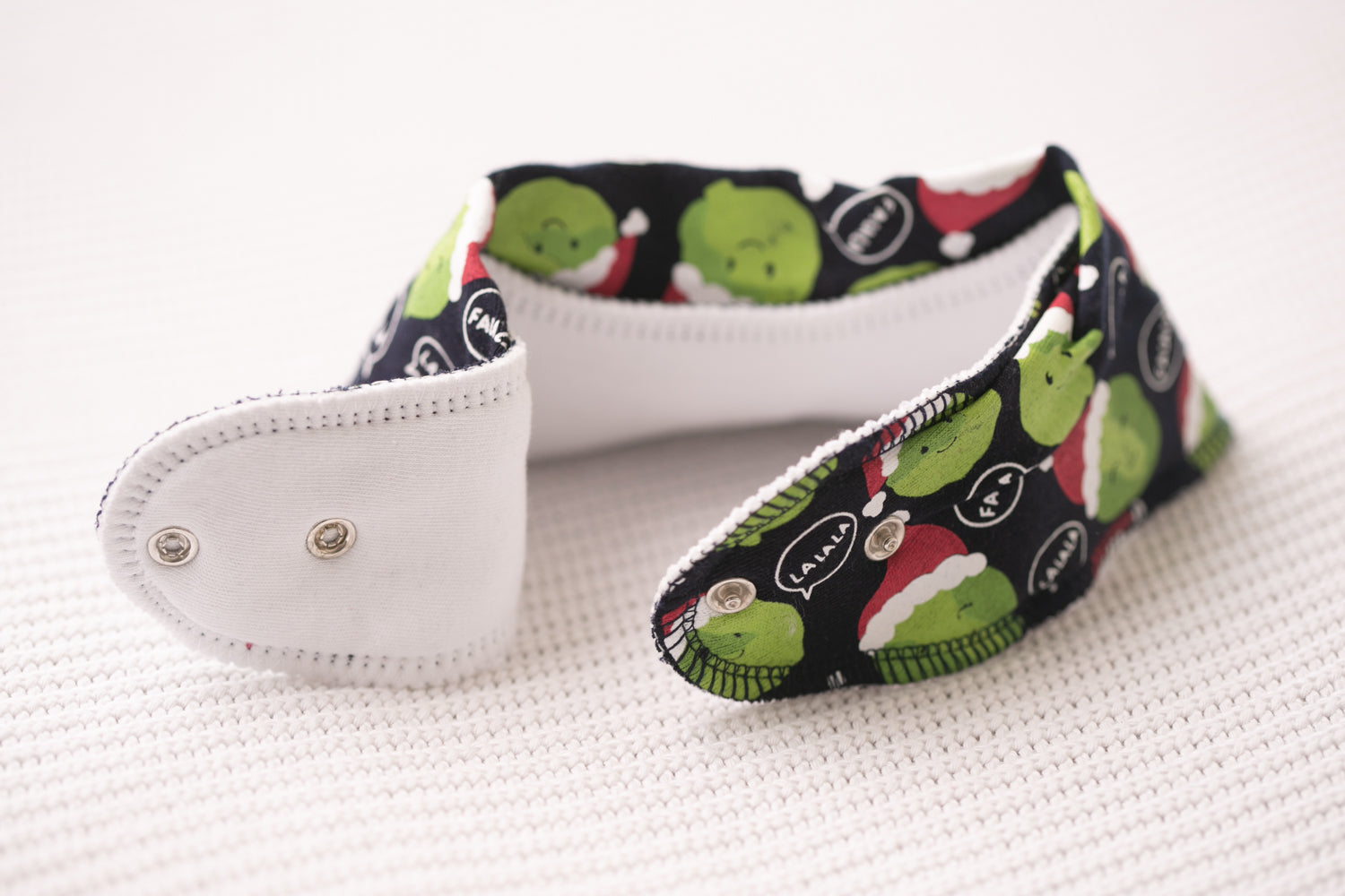 Singing sprouts organic cotton DribbleBoo bandana bib