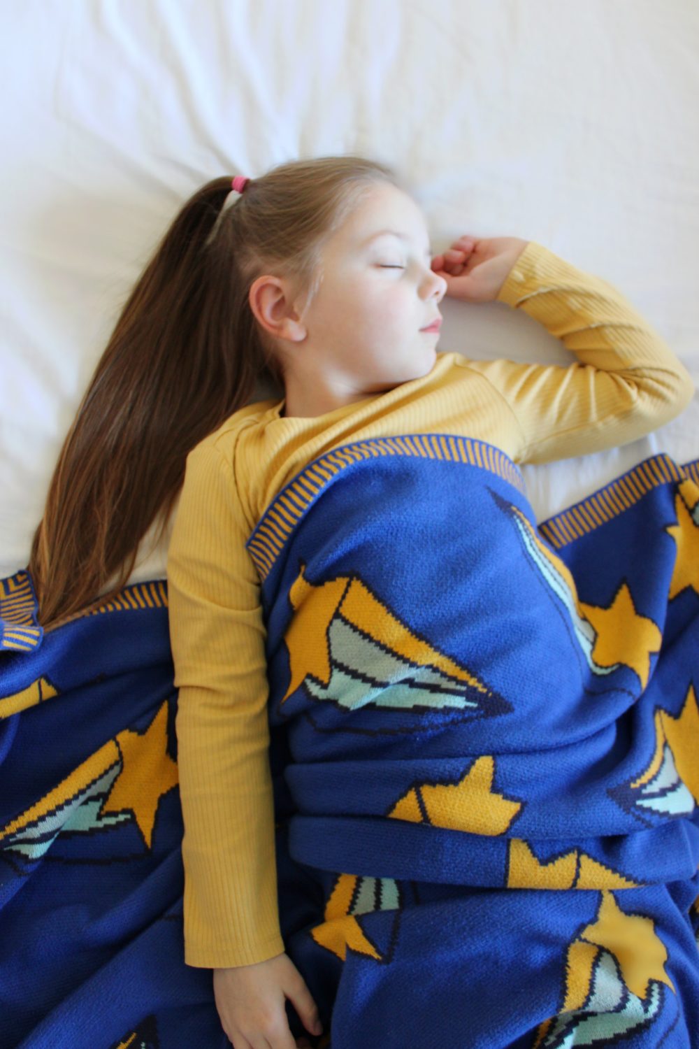 My cuddle blanket - shooting stars