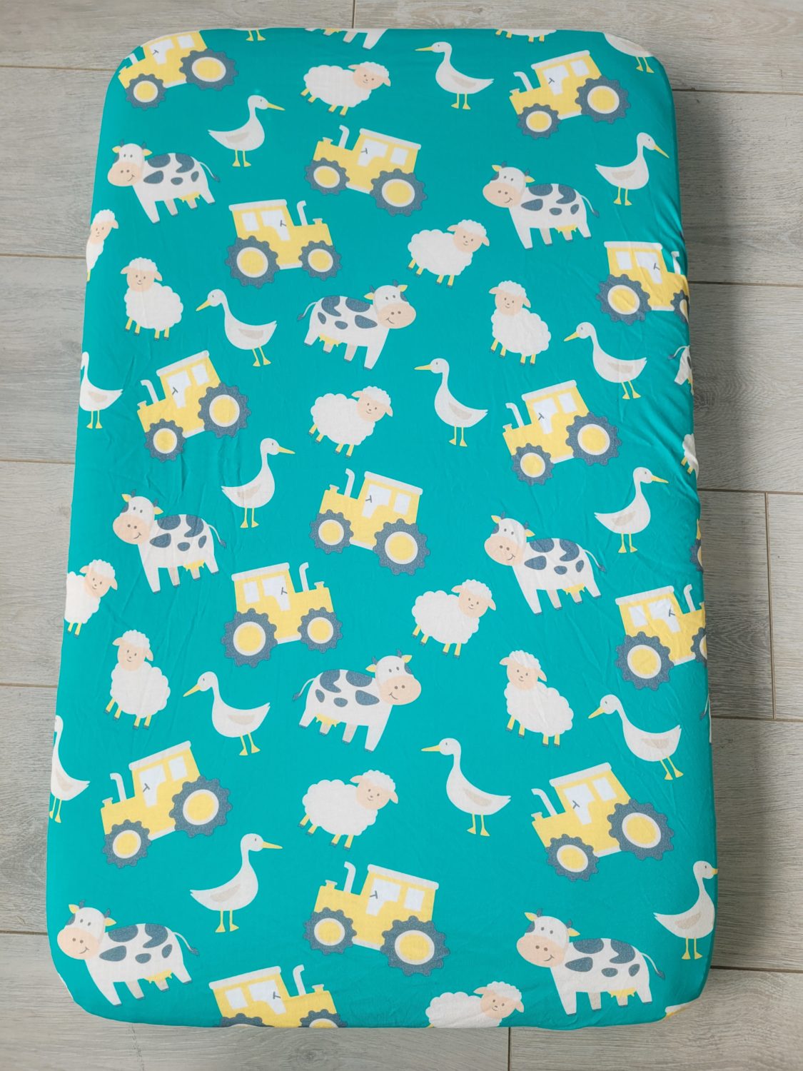 Farmyard organic cotton BeddyBoo fitted sheet