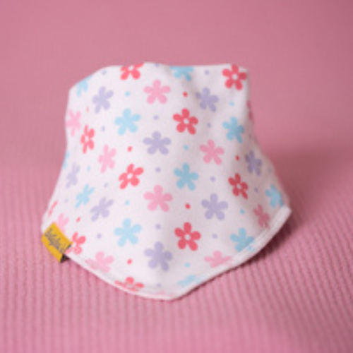 Lovely daisies organic cotton DribbleBoo bandana bib