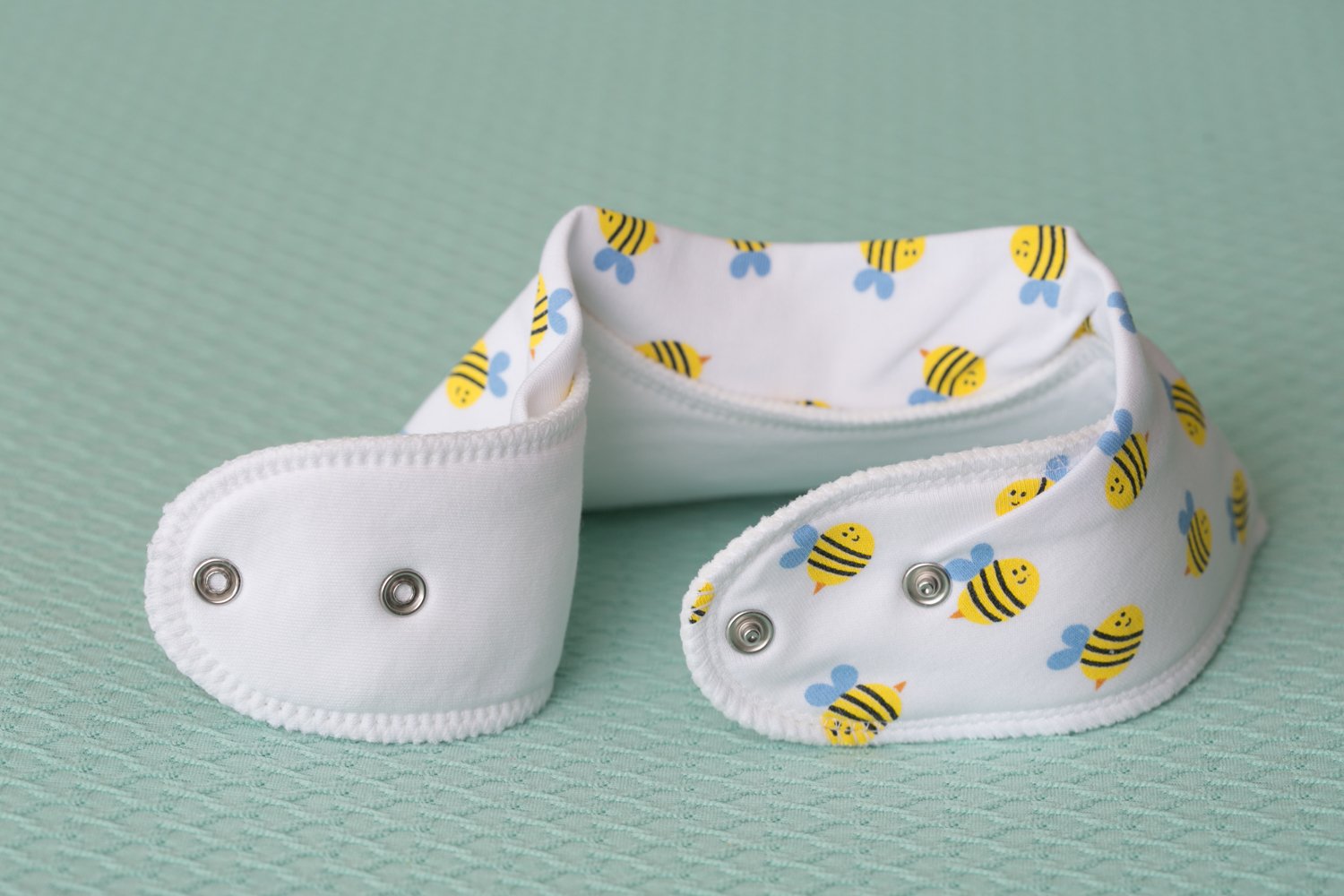 Buzzy bees organic cotton DribbleBoo bandana bib