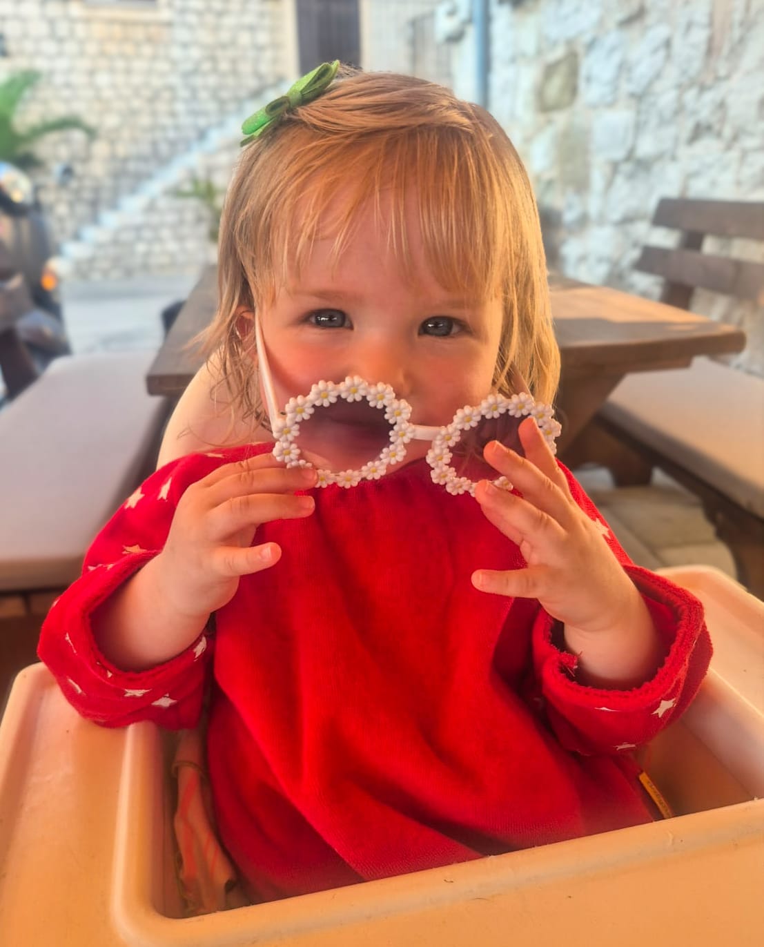 Red stars YummyBoo feeding bib