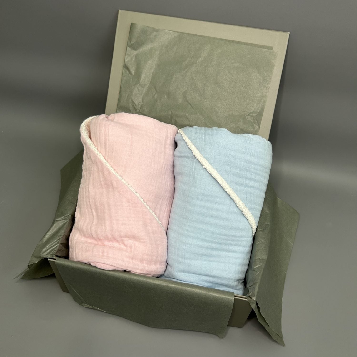 Hooded towel twin gift box