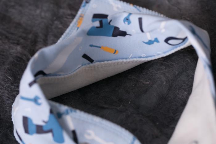 Builder boo organic cotton DribbleBoo bandana bib