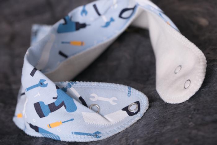Builder boo organic cotton DribbleBoo bandana bib