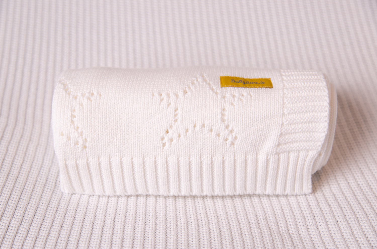 White organic cotton star style BlankieBoo