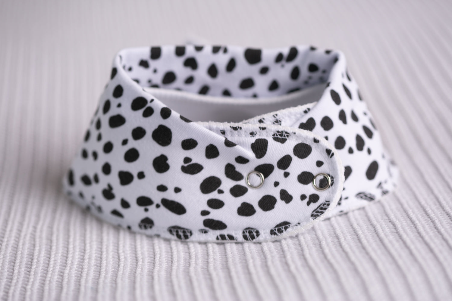 Cruella organic cotton DribbleBoo bandana bib