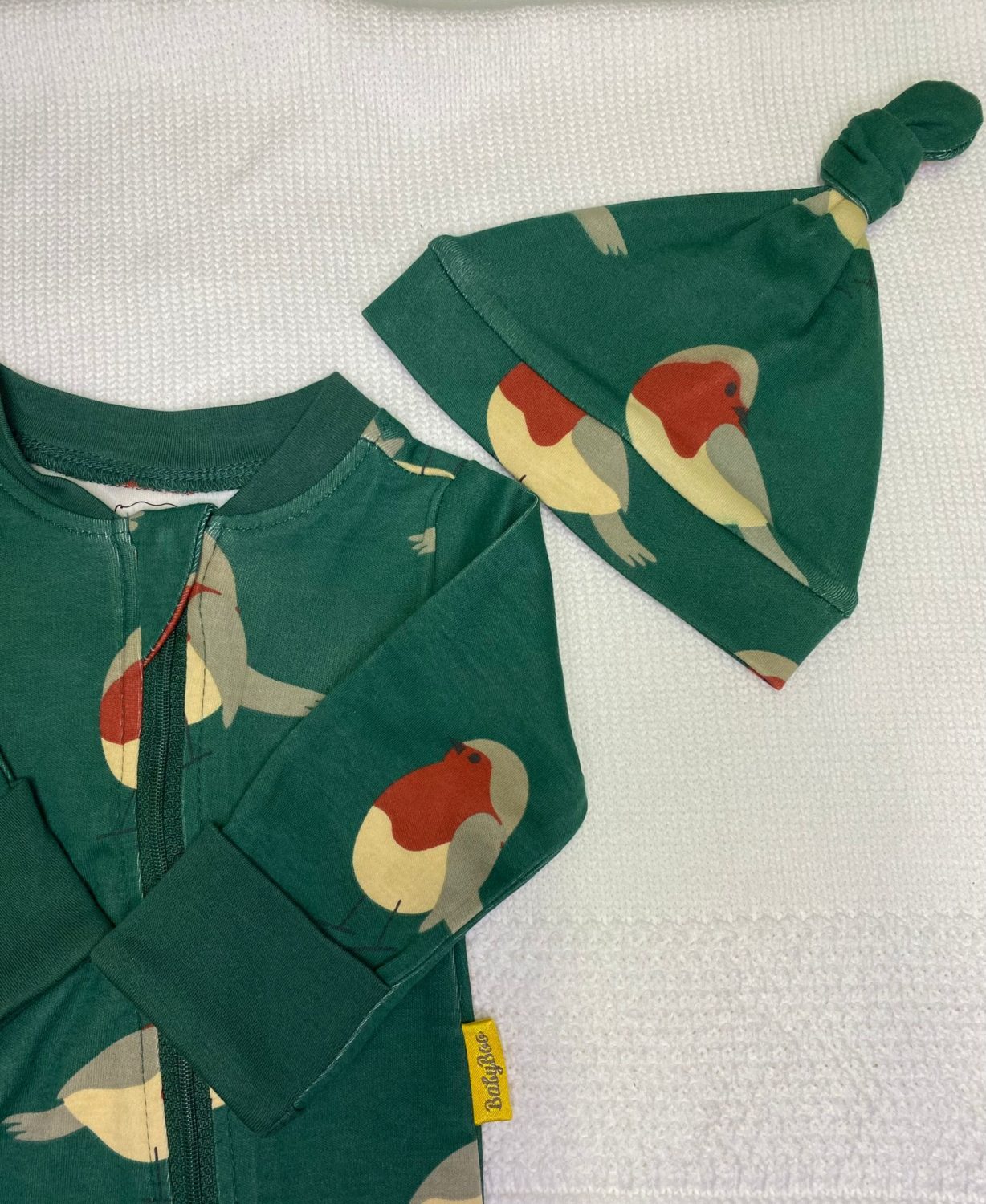 When Robins appear organic cotton Knot hat