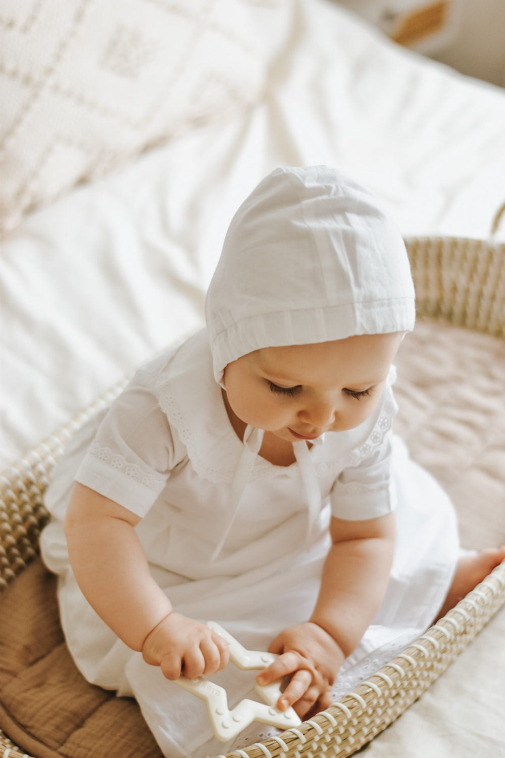 Unisex bonnet - matches Jack and Clodagh