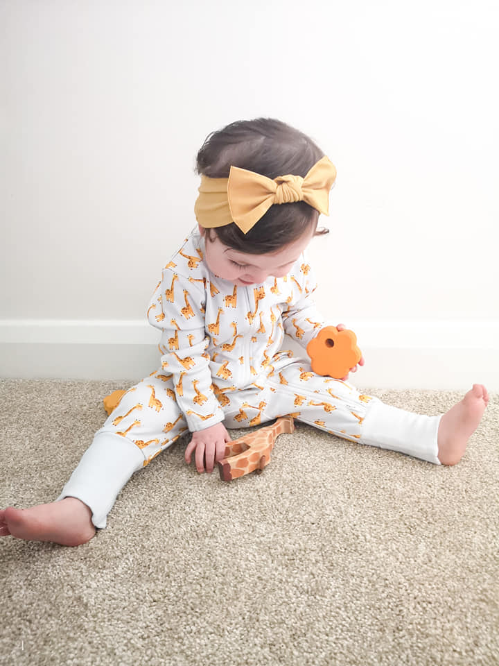 Giraffes organic cotton ZippyBoo suit