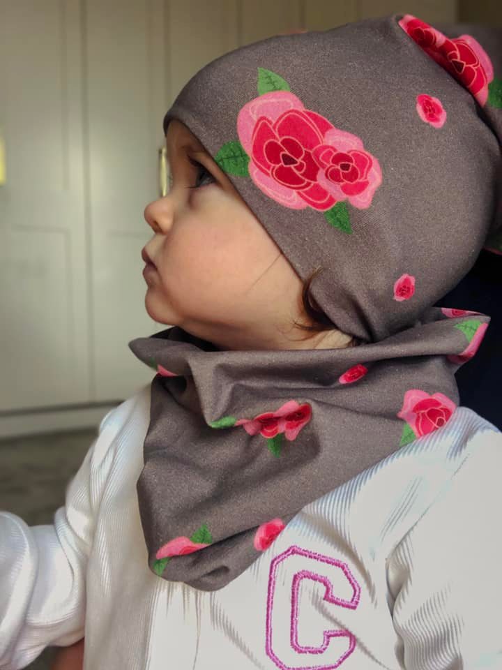 Roses organic cotton BooLoop Scarf