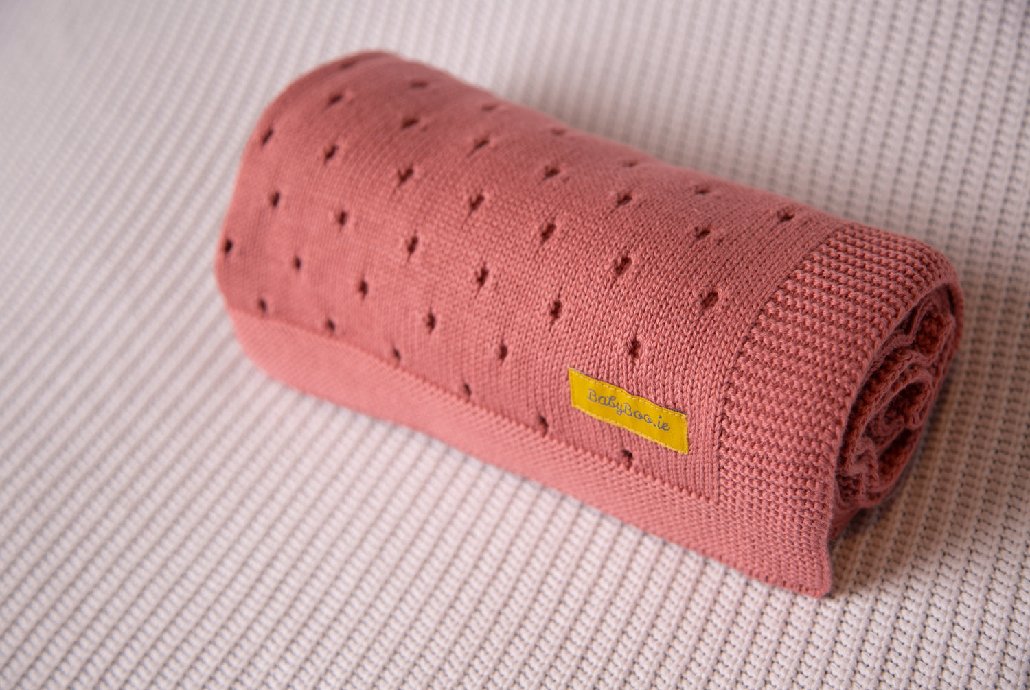 Organic cotton rose cellular BlankieBoo